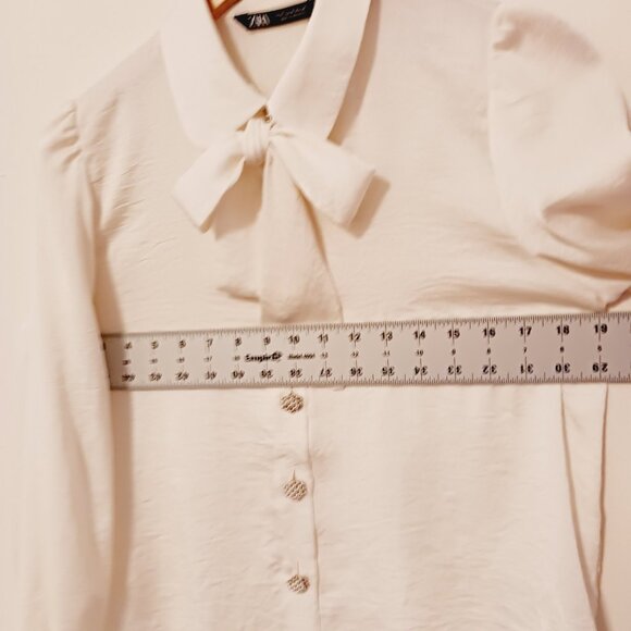Zara Medium Cream Tie Neck Blouse W/ Decorative Buttons of Clustered Pearl Beads - Picture 10 of 15